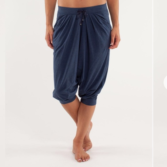lululemon athletica Pants - LULULEMON- Free Mind Crop Heathered Deep Indigo